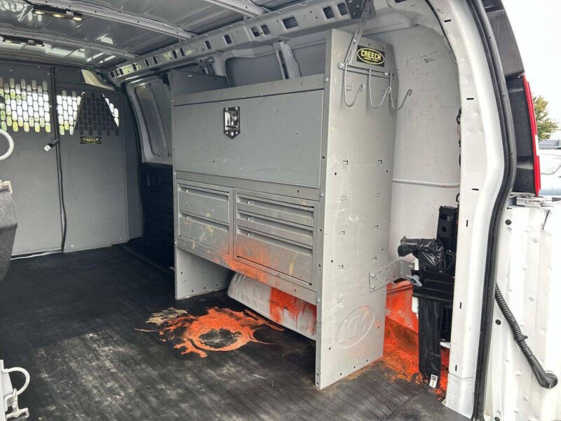 2023 GMC Savana 2500