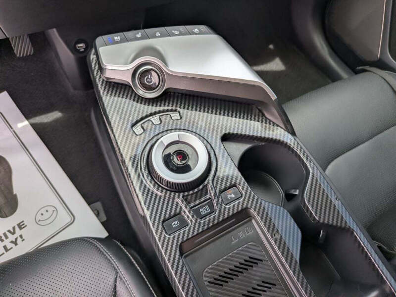 2022 Kia EV6 Wind