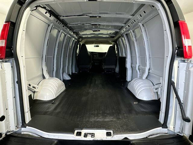 2024 Chevrolet Express 3500