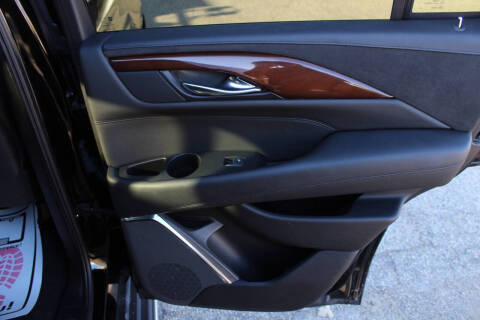 2017 Cadillac Escalade Luxury