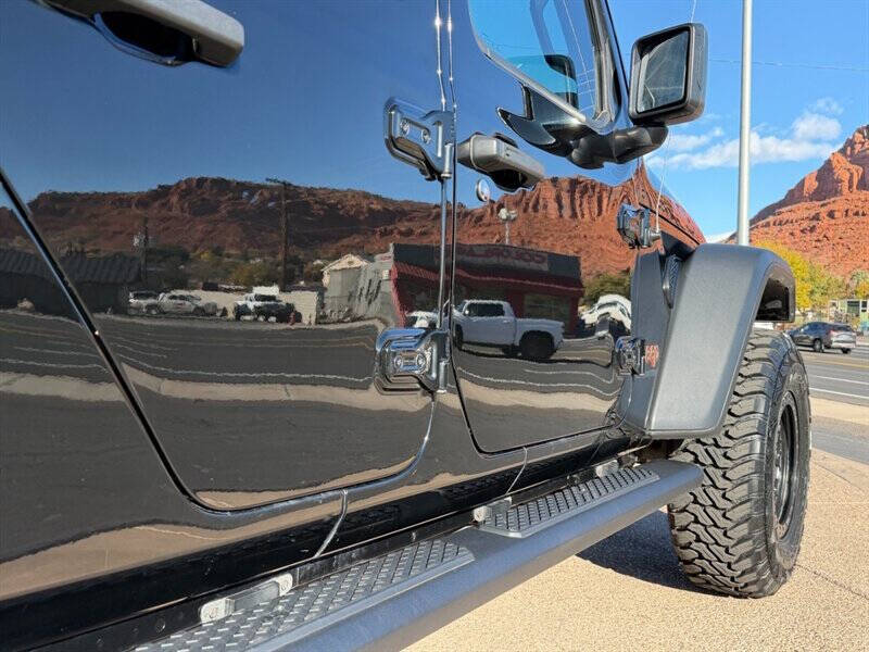 2022 Jeep Gladiator Mojave