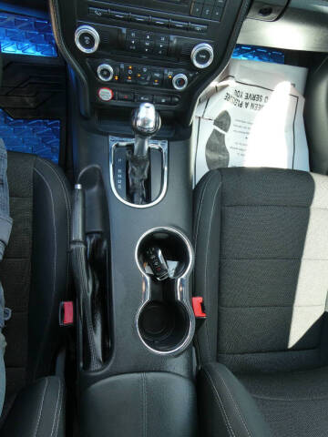 2015 Ford Mustang V6