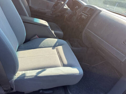 2005 Dodge Dakota ST