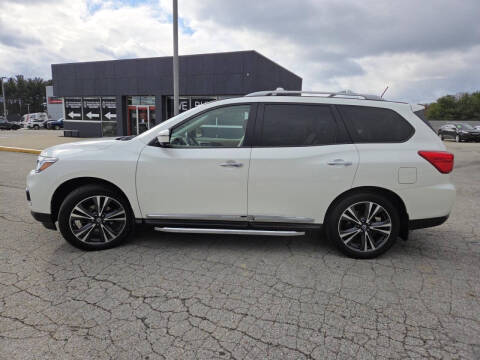 2018 Nissan Pathfinder Platinum