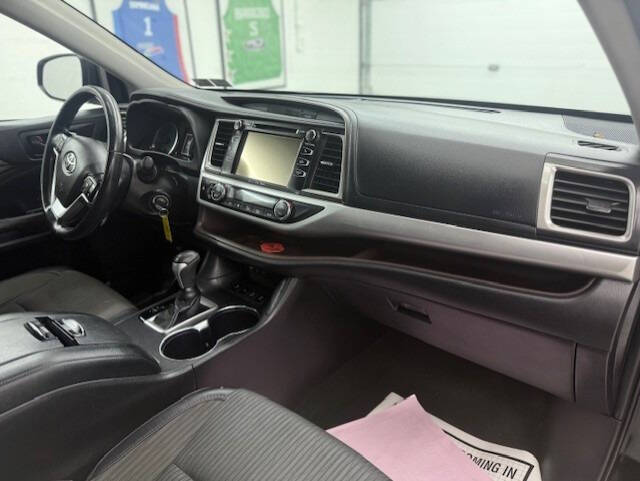 2019 Toyota Highlander LE Plus