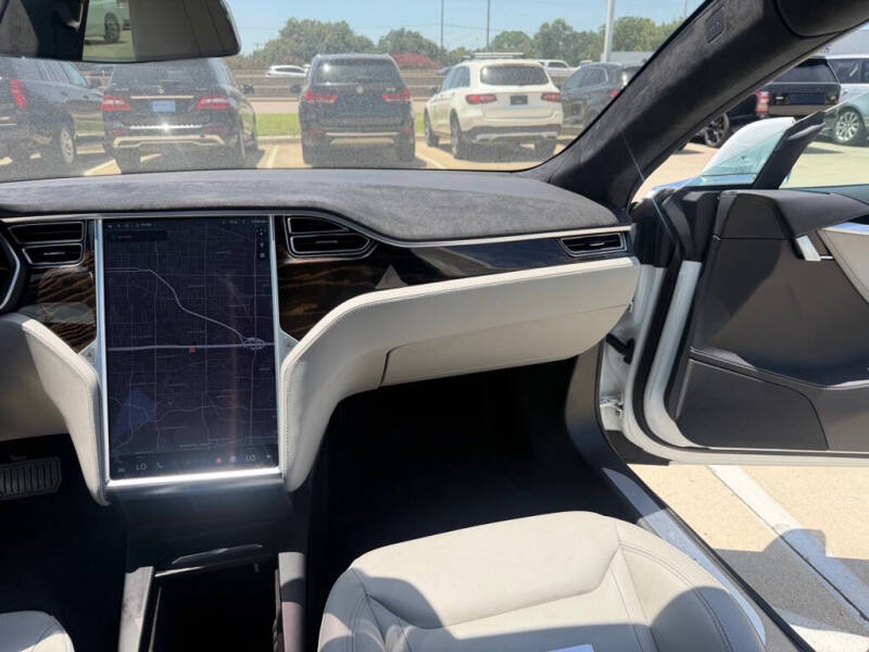 2016 Tesla Model S 90D
