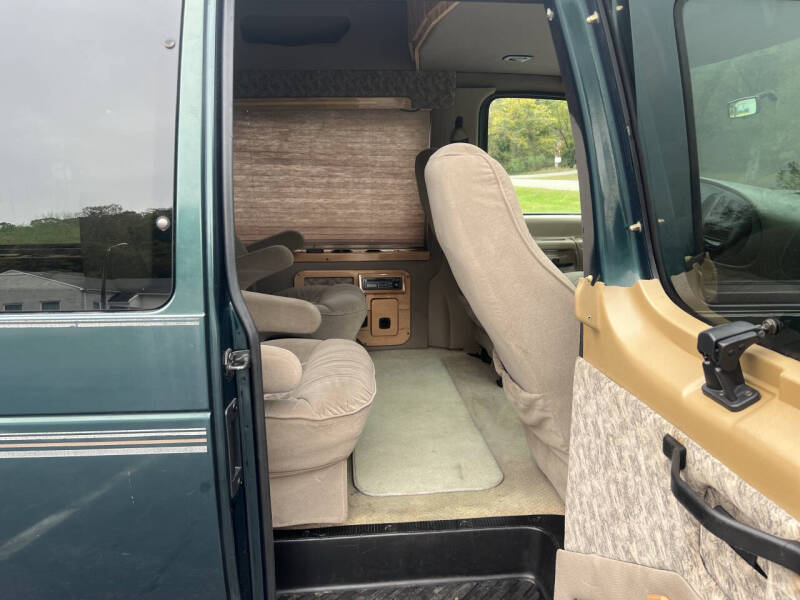 2000 Ford E-Series E-150