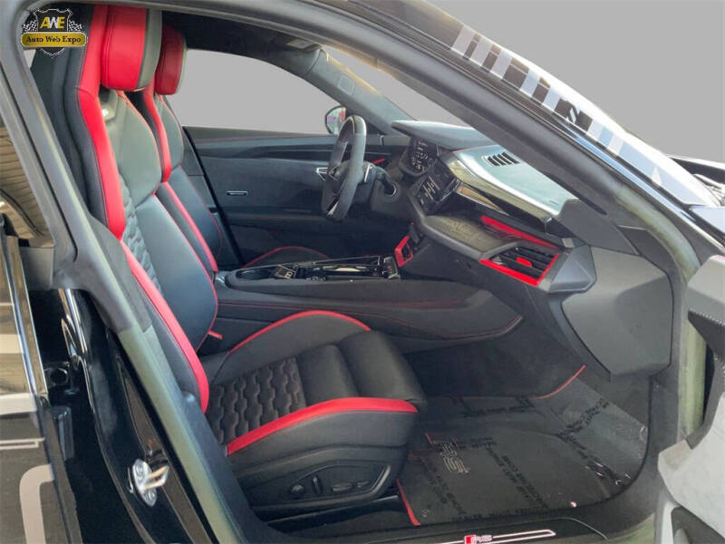 2023 Audi RS e-tron GT quattro