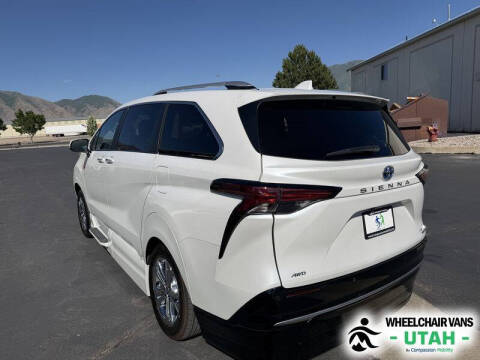 2024 Toyota Sienna Platinum 7-Passenger