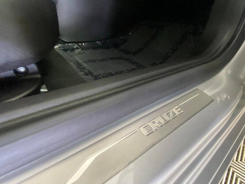 2017 Chevrolet Cruze LT Auto