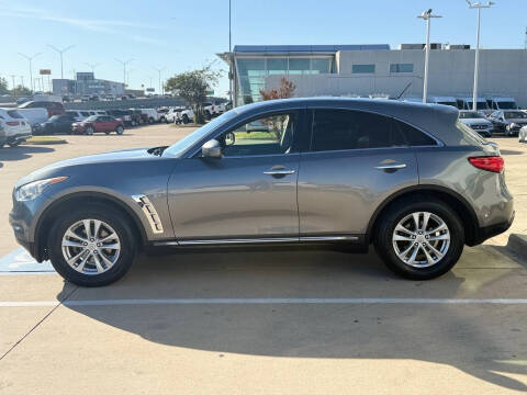 2017 Infiniti QX70