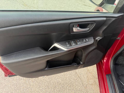 2017 Toyota Camry SE