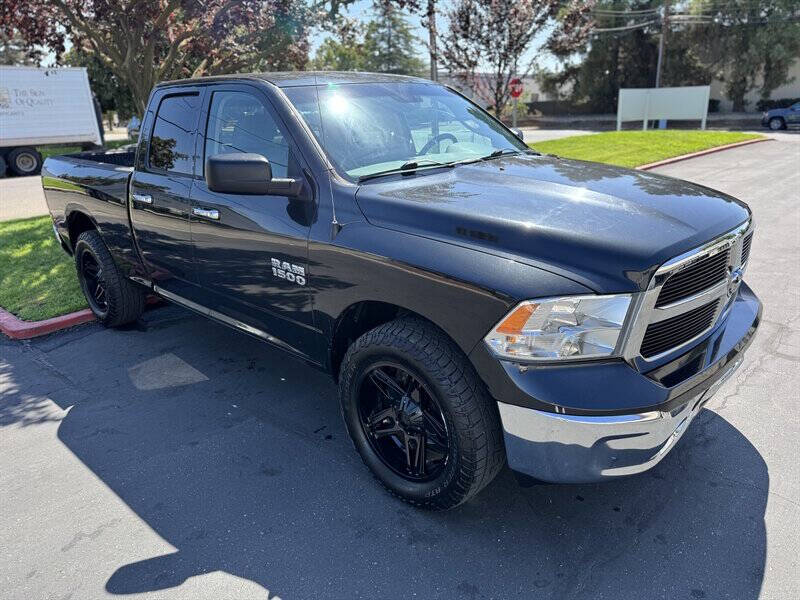 2017 RAM 1500 SLT