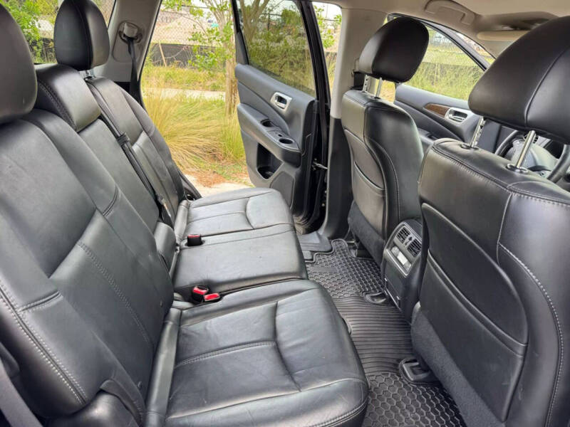 2014 Nissan Pathfinder SL