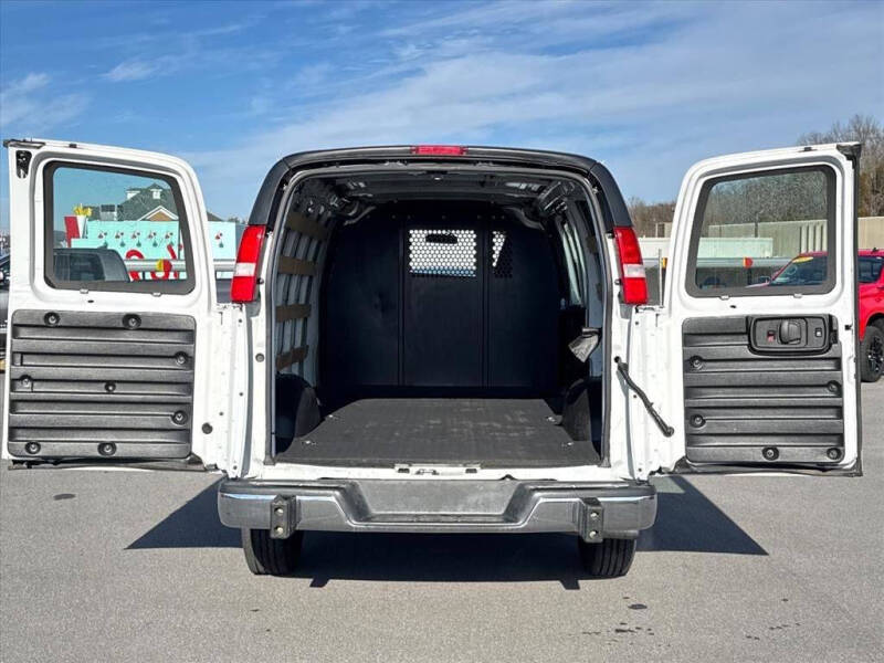 2024 GMC Savana 2500