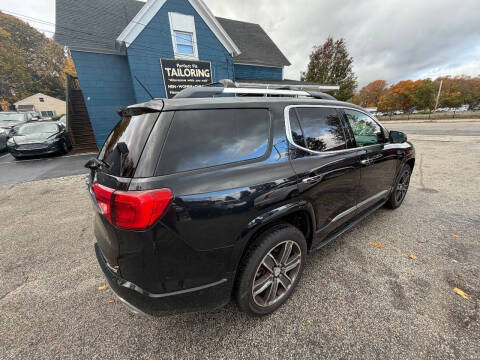 2017 GMC Acadia Denali