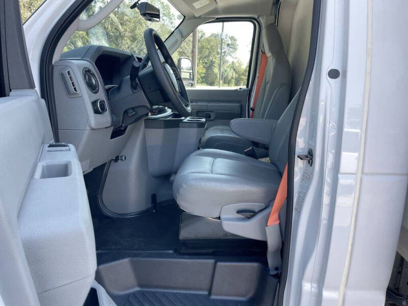 2025 Ford E-Series