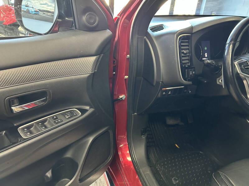 2020 Mitsubishi Outlander PHEV SEL