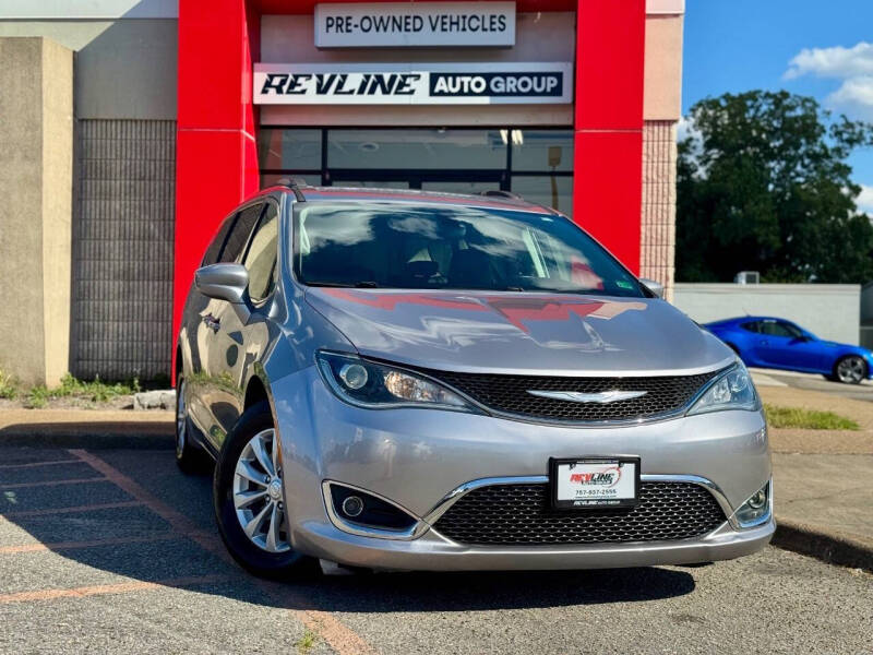 2017 Chrysler Pacifica Touring-L