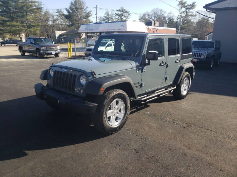 2015 Jeep Wrangler Unlimited for sale at Topham Automotive Inc. in Middleboro MA