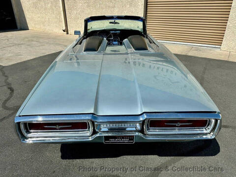 1964 Ford Thunderbird