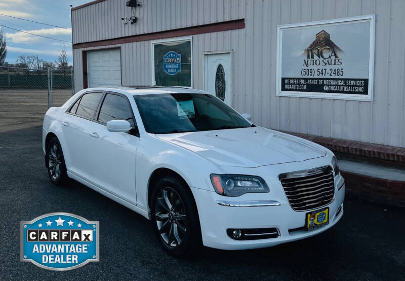 2014 Chrysler 300 S's photo