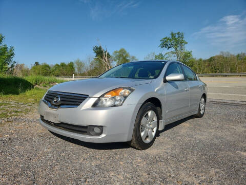2007 Nissan Altima for sale at Mackeys Autobarn in Bedford PA