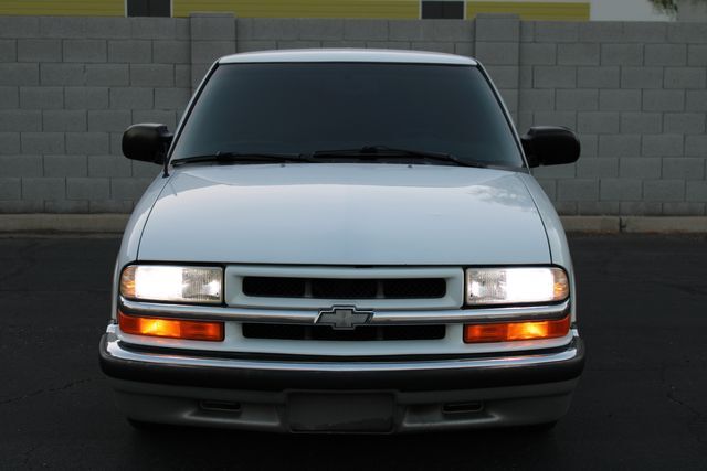 2000 Chevrolet Blazer 8