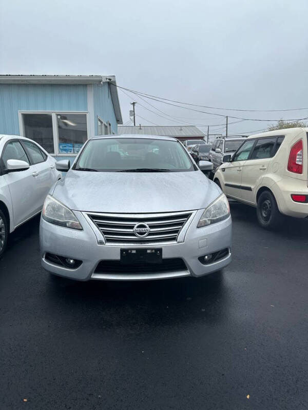 2014 Nissan Sentra SV photo 2