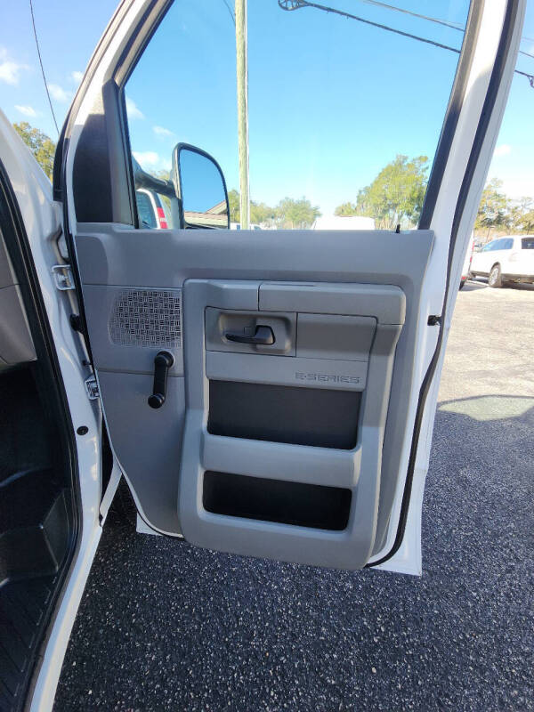 2015 Ford E-Series E-350 SD