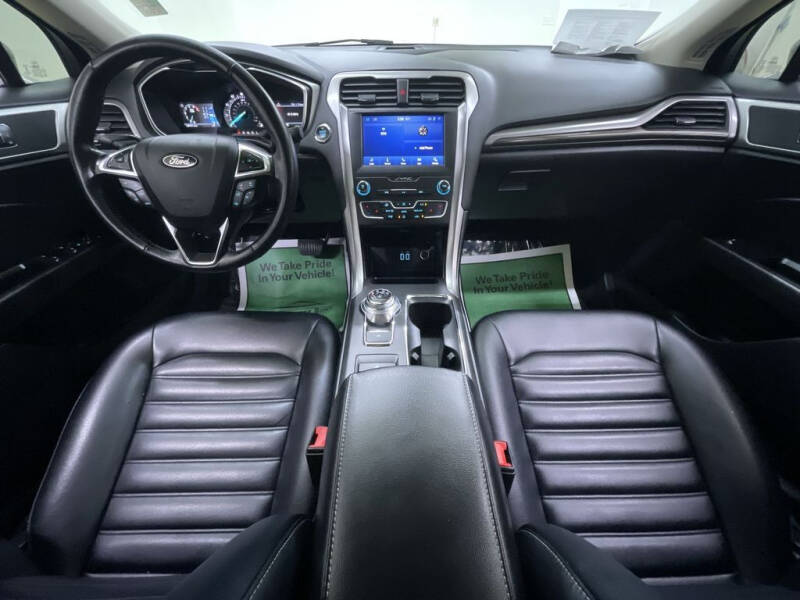 2020 Ford Fusion SEL