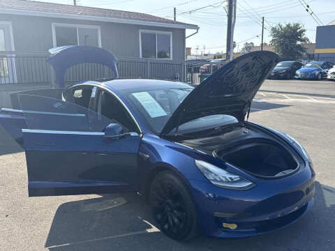 2019 Tesla Model 3 Mid Range