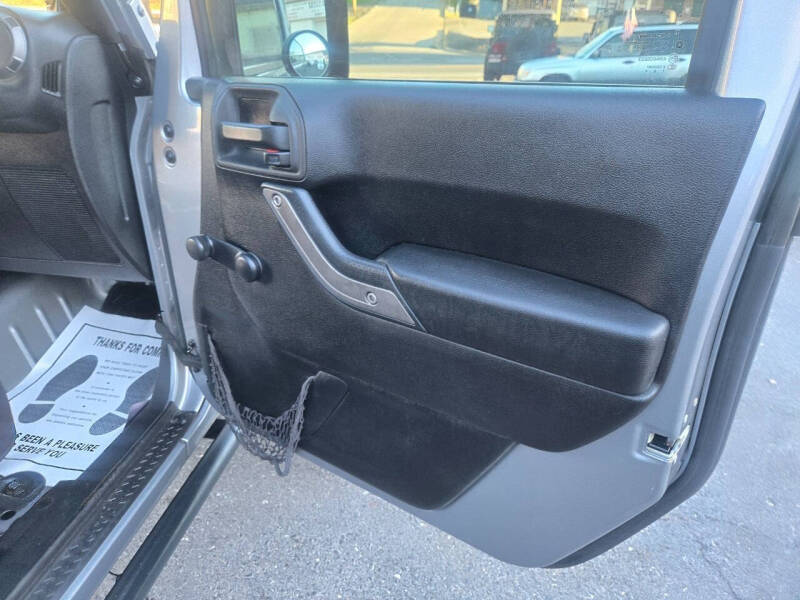 2014 Jeep Wrangler Unlimited Sport