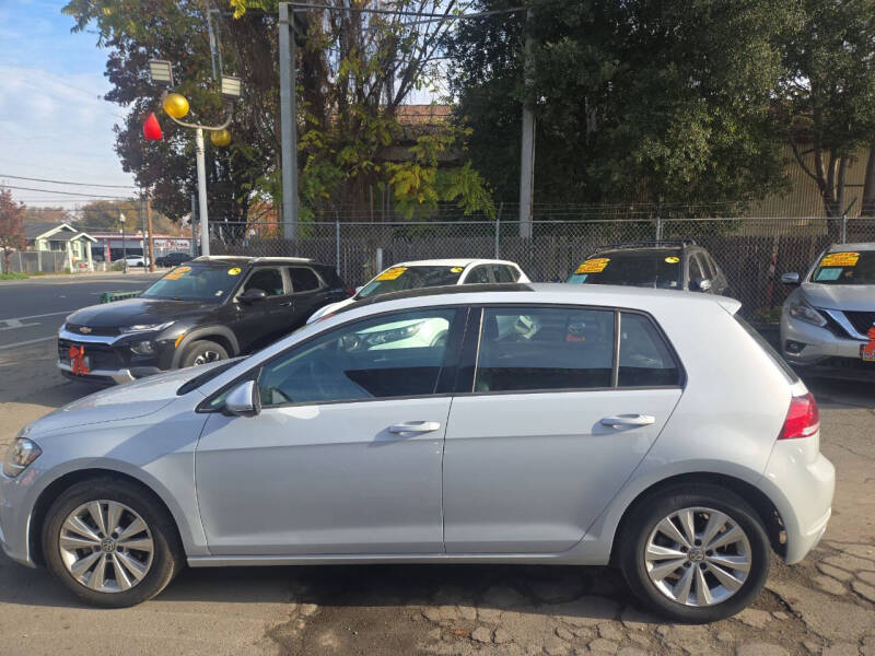 2020 Volkswagen Golf TSI
