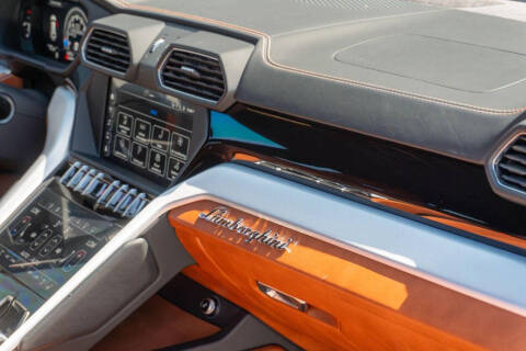 2019 Lamborghini Urus