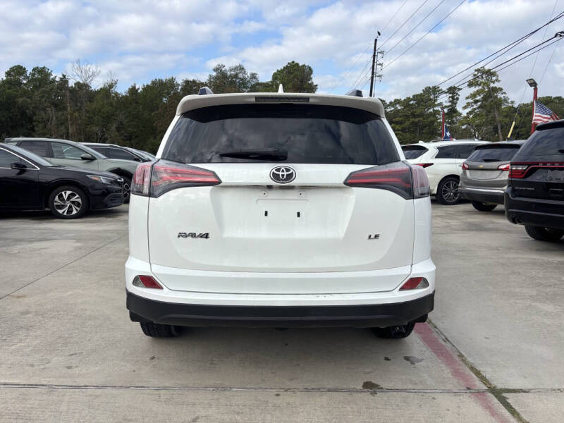 2018 Toyota RAV4 LE