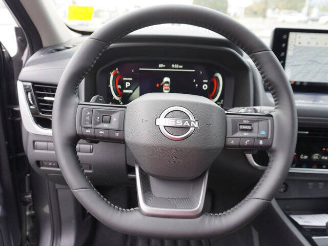 2025 Nissan Rogue SL