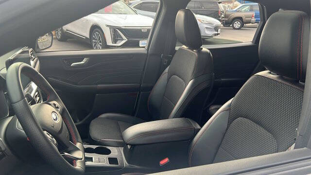 2023 Ford Escape ST-Line Select