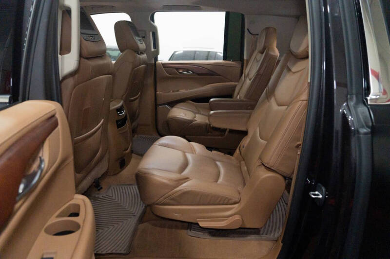 2016 Cadillac Escalade ESV Platinum
