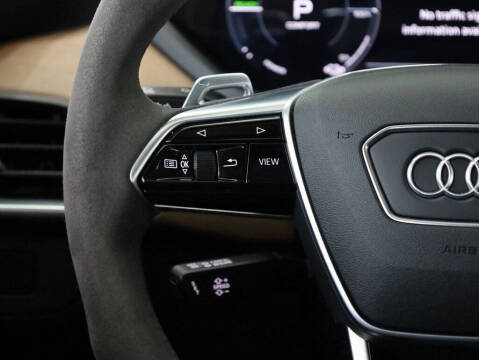 2022 Audi e-tron GT quattro Premium Plus