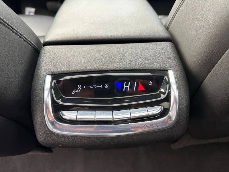 2021 Cadillac XT6 Premium Luxury