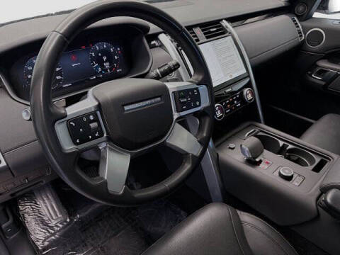 2024 Land Rover Discovery P300 S