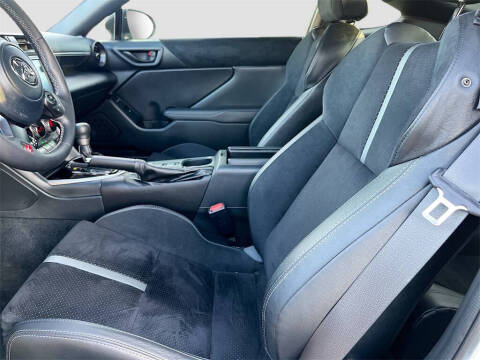 2025 Toyota GR86 Premium