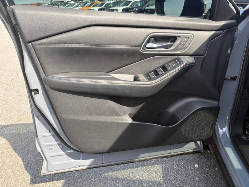 2024 Nissan Rogue Platinum
