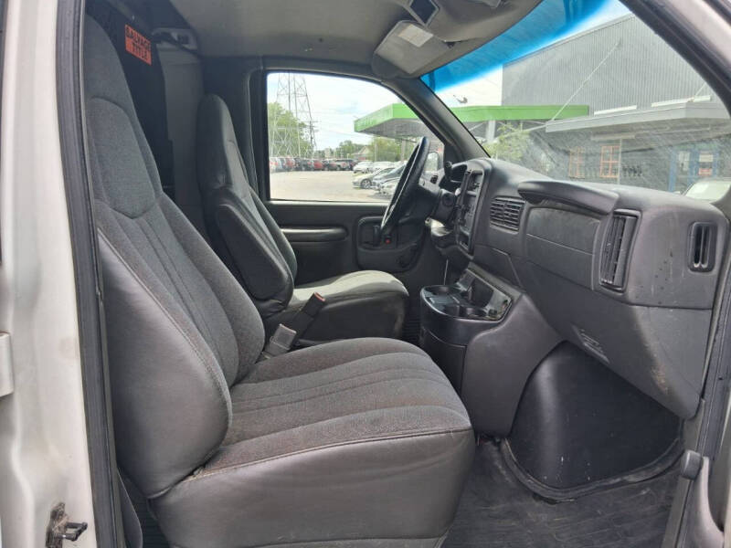 2002 GMC Savana 3500