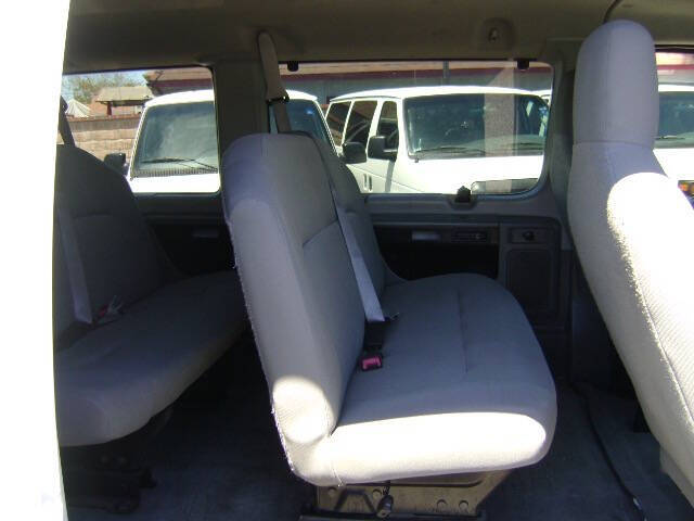 2013 Ford E-Series E-350 SD XL