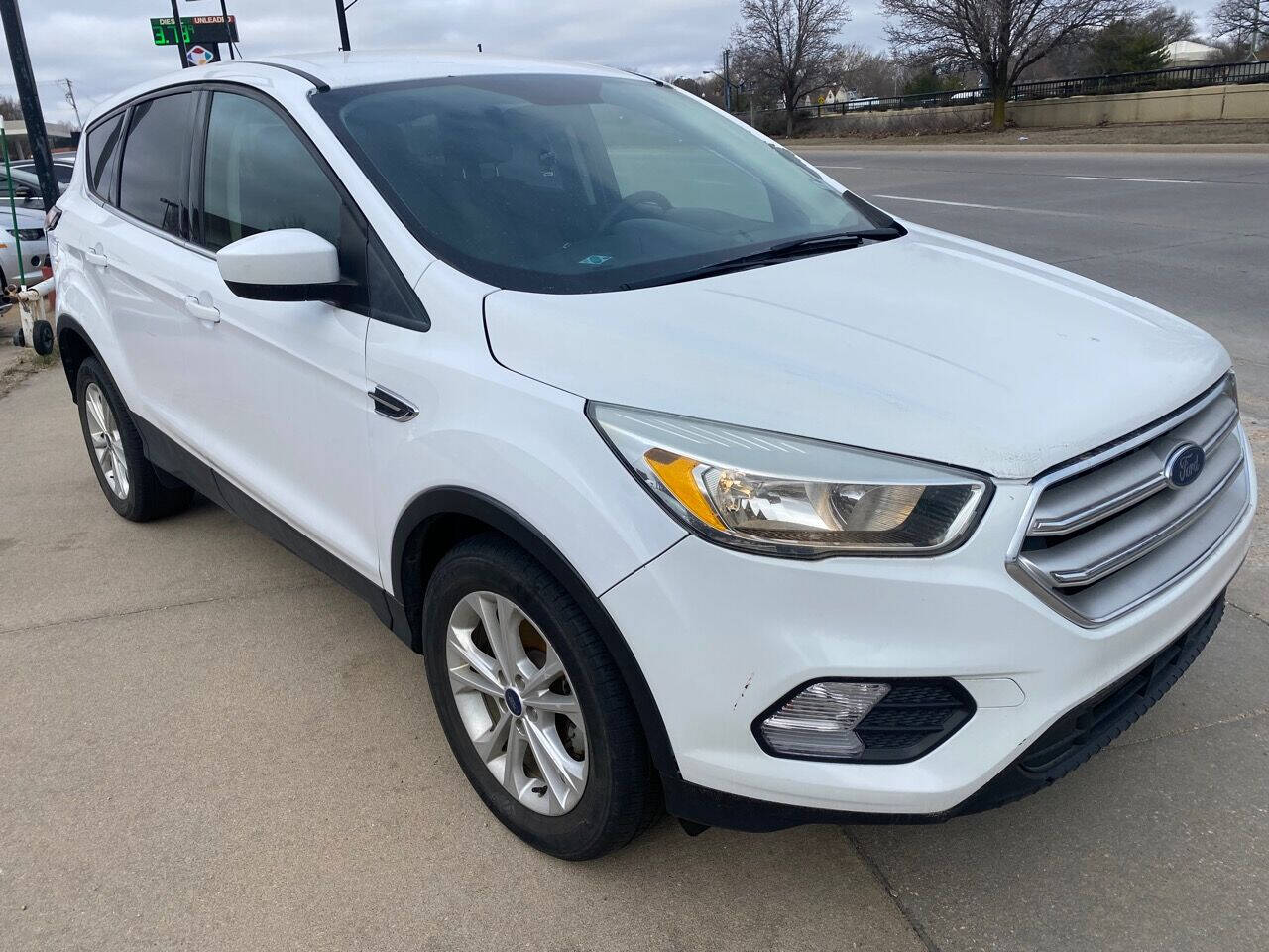 2017 Ford Escape for sale at Golden Gears Auto Sales in Wichita, KS