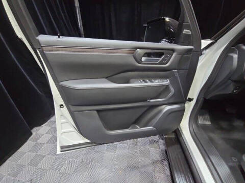 2025 Nissan Armada Platinum