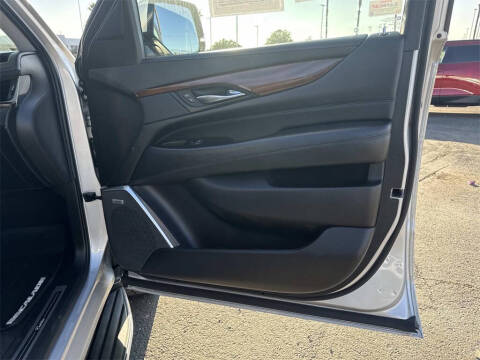 2020 Cadillac Escalade Luxury