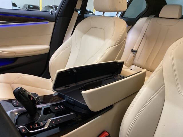 2020 BMW 5 Series 530i